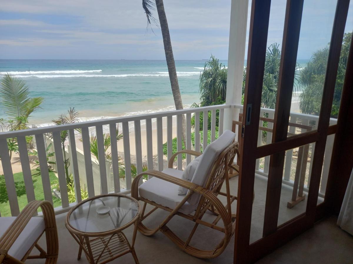 Lihinya Beach Villa Ahangama Exteriör bild